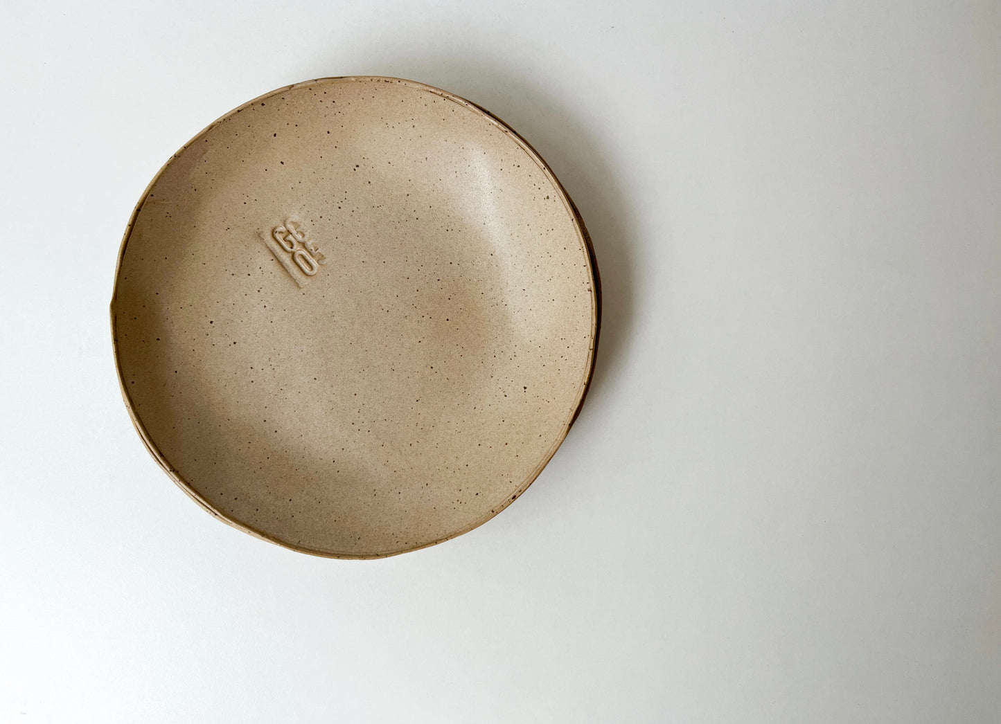 SET OF 2 'FREE' FORM FIRST DISH PLATE