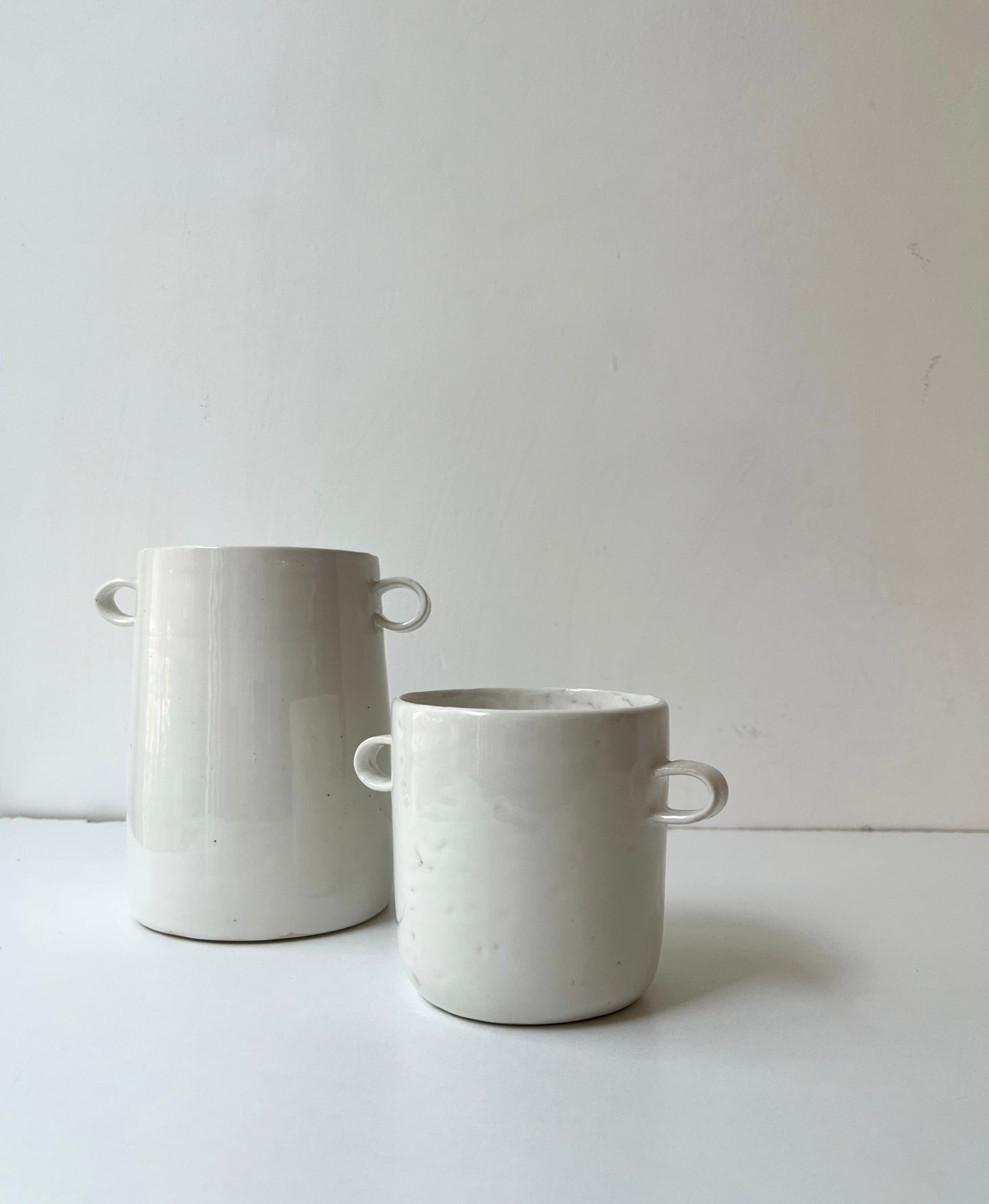 A handled vessel