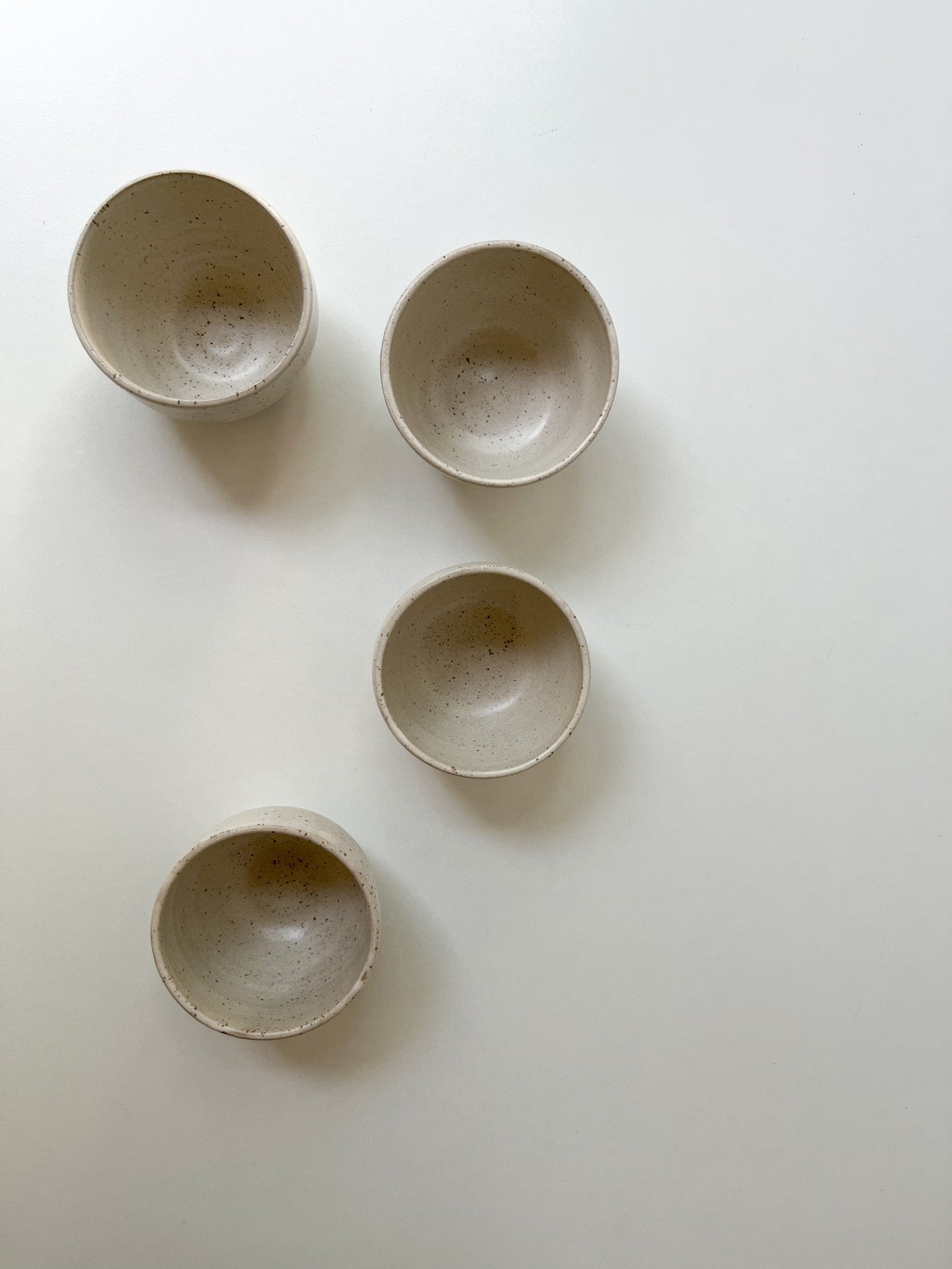 Set of 2 tea bowls